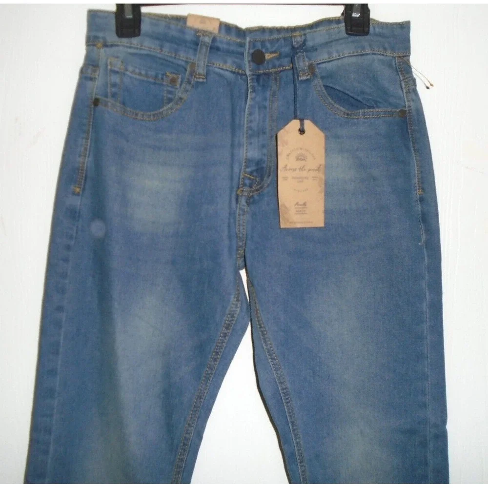 Across The Pond Men's 30x30 Stretch Jeans Signature  (act30x28)